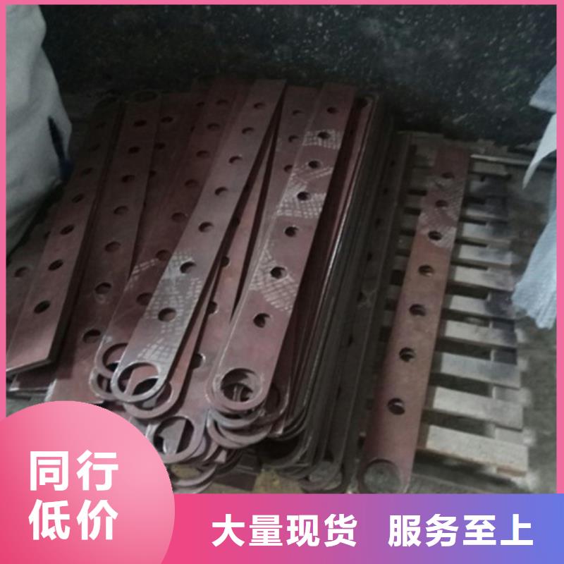 【桥梁防撞支架】镀锌喷塑防撞栏分类和特点细节之处更加用心