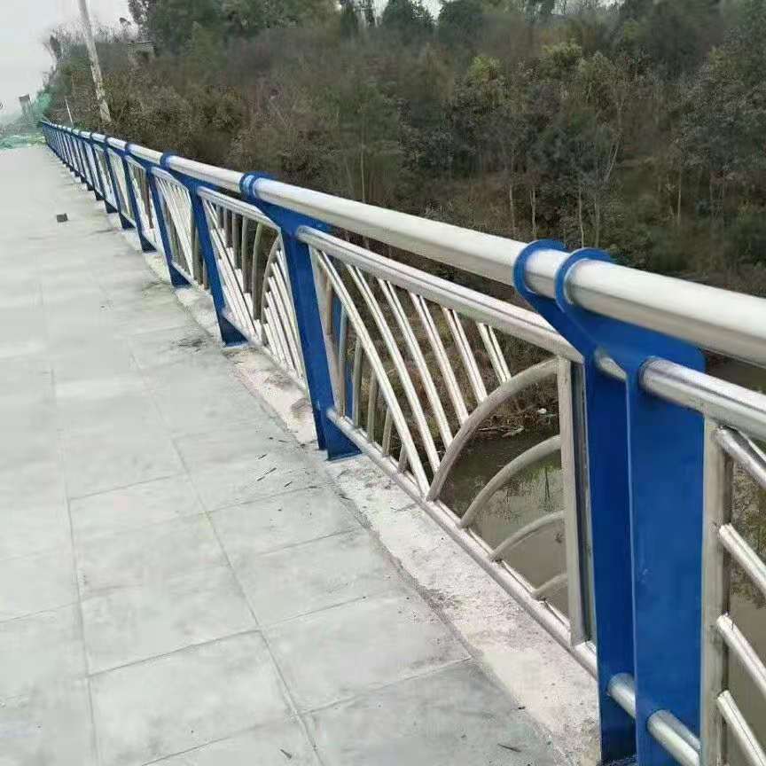 304不锈钢复合管护栏生产厂家<本地>品牌