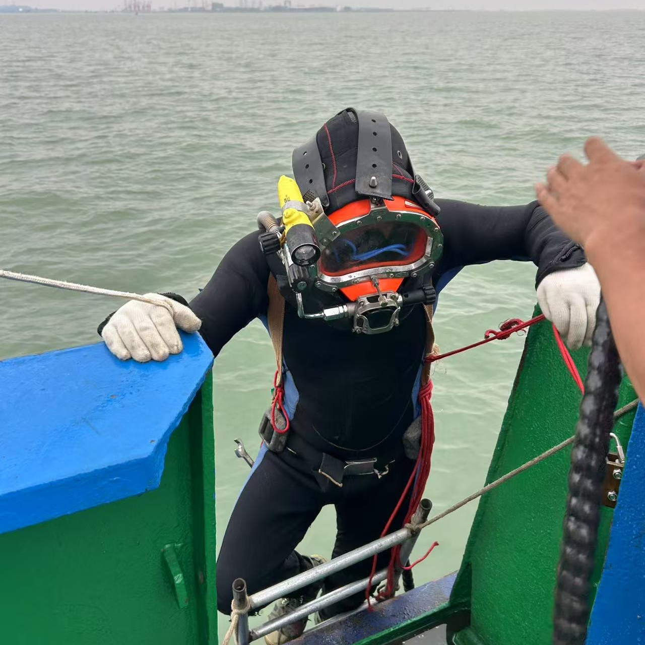 水下作业公司资质齐全