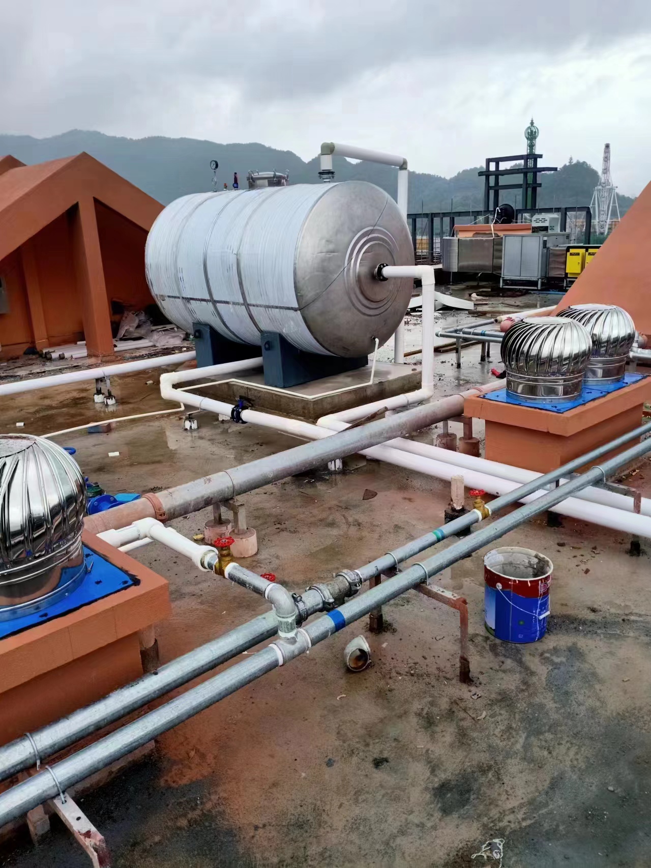 贮水罐信赖0.6-1.0Mpa