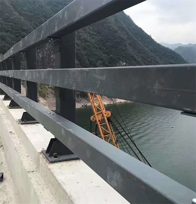 临河防撞护栏