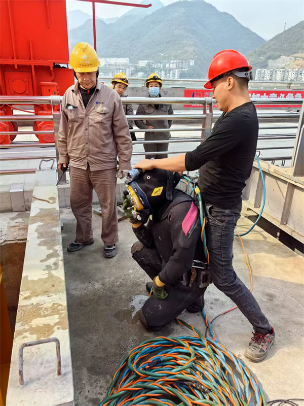 水下打捞经验丰富