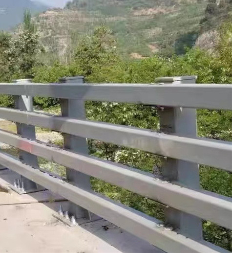  桥梁护栏  不用工艺成熟