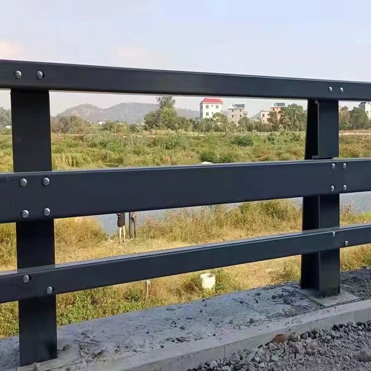 护栏快速报价