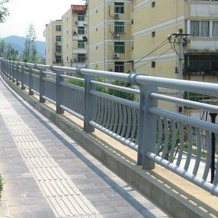 不锈钢复合管道路护栏厂家定制海量库存