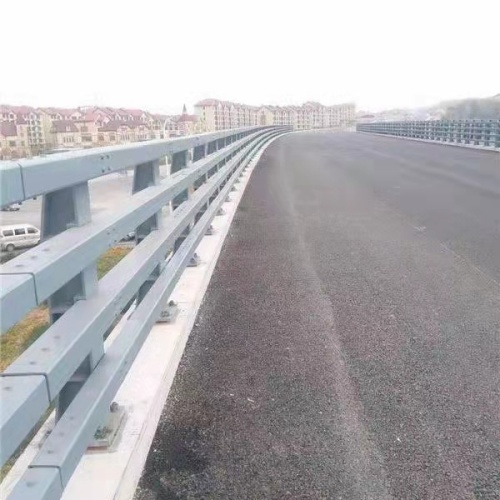 买不锈钢道路护栏注意事项