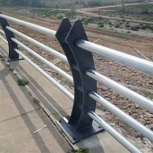 不锈钢复合管大桥护栏一米什么价格