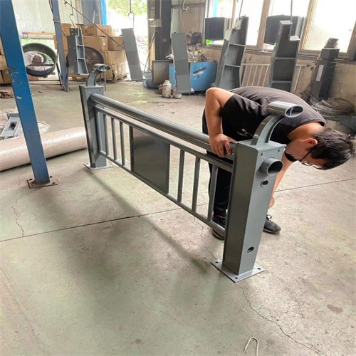 不锈钢复合管生产厂家