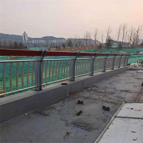 甄选：不锈钢复合管厂家