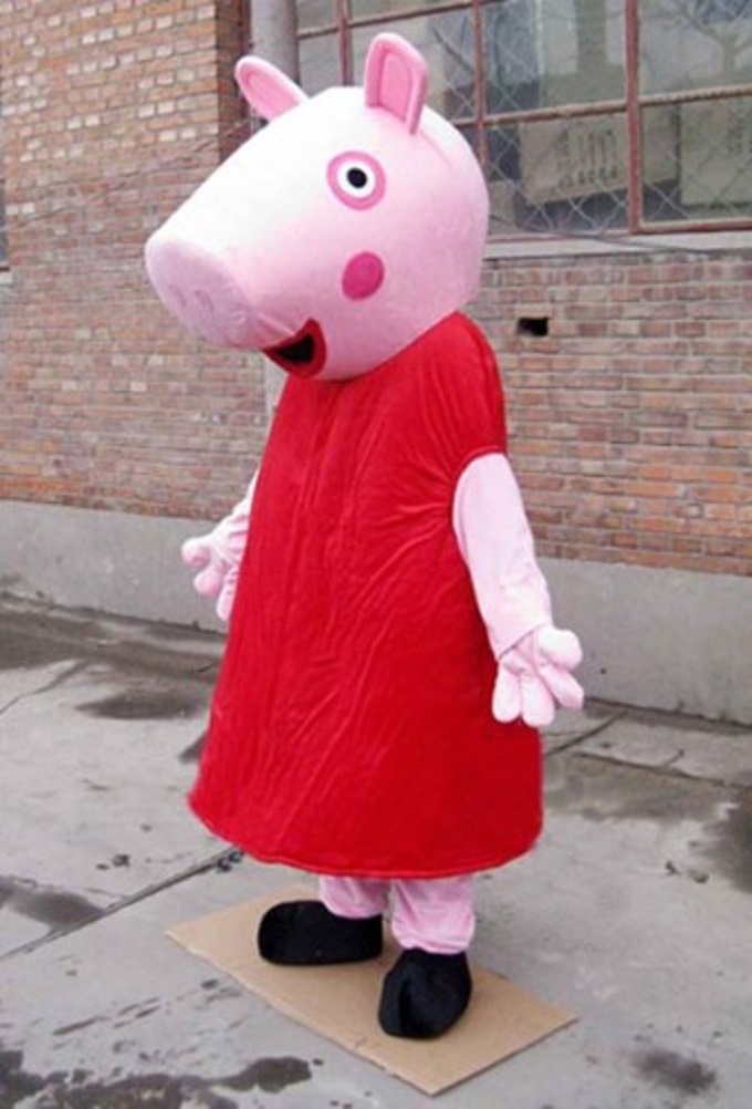 手工人偶服装定制厂家,动漫玩偶服品类多