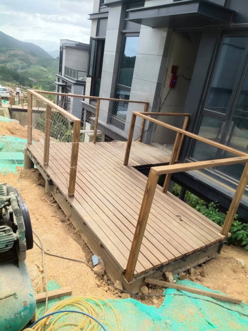 廊架长廊木纹漆包工包料
