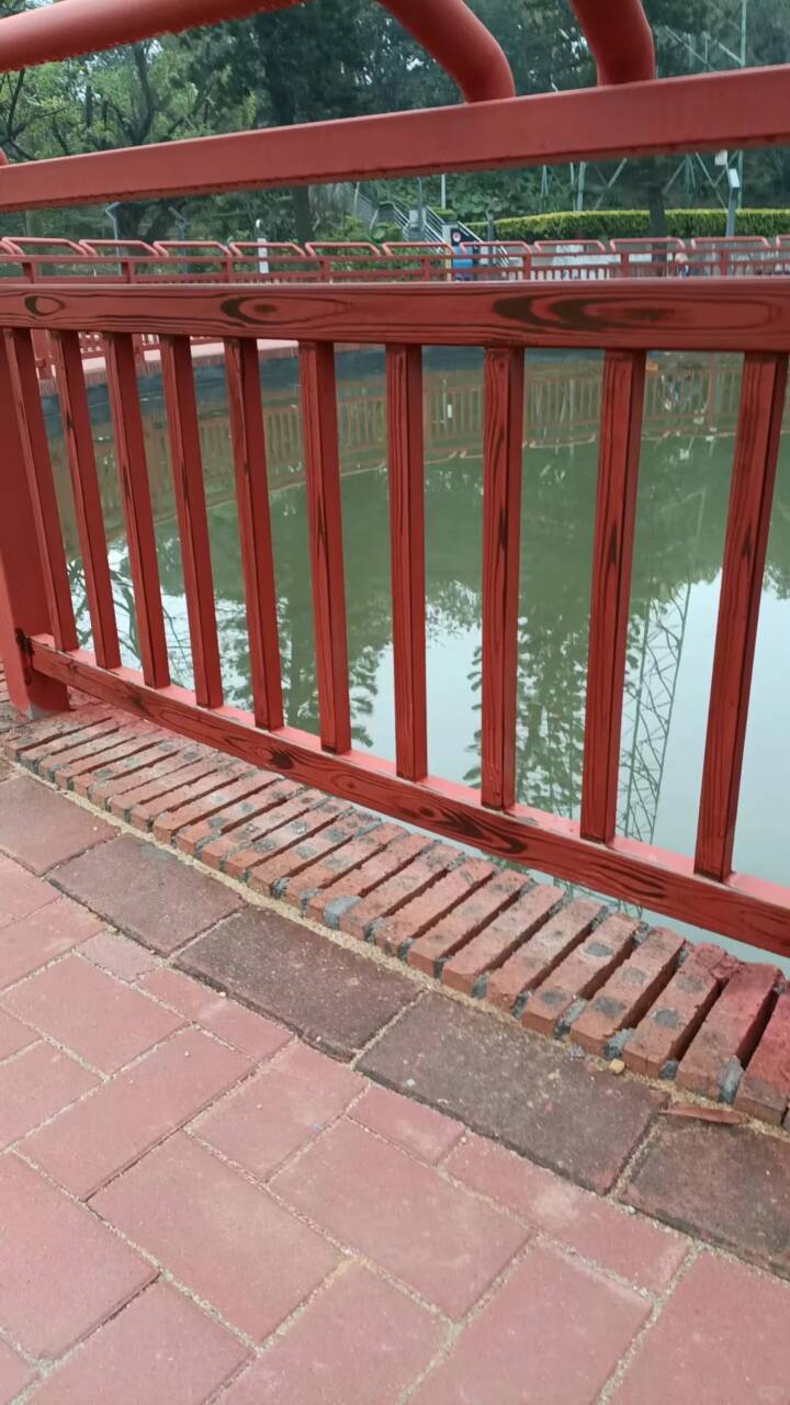 不锈钢仿木纹漆，长廊花架木纹漆，水性木纹漆施工多少钱