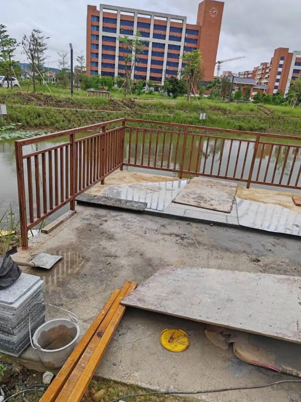 钢结构仿木纹漆，金属面木纹漆，镀锌管木纹漆施工厂家