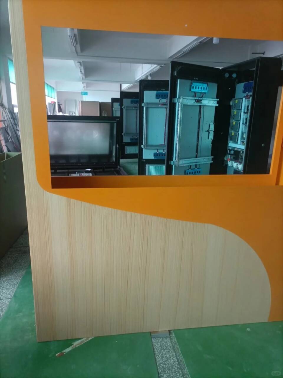 钢结构仿木纹漆，金属面木纹漆，镀锌管木纹漆全包施工价格