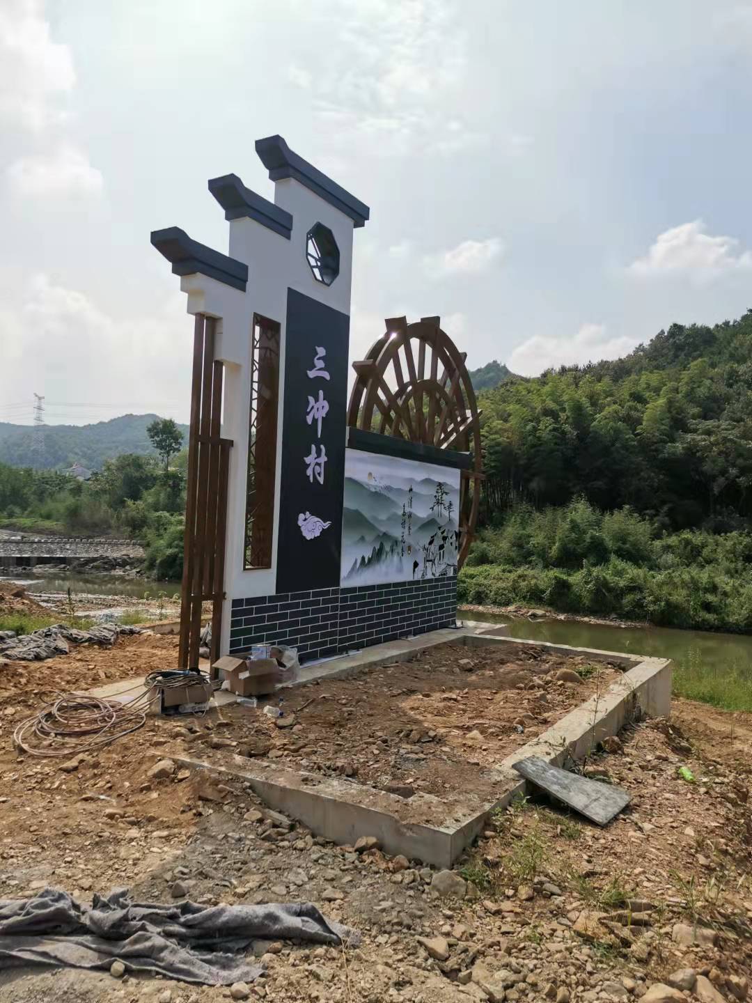 商业区精神堡垒
诚信厂家