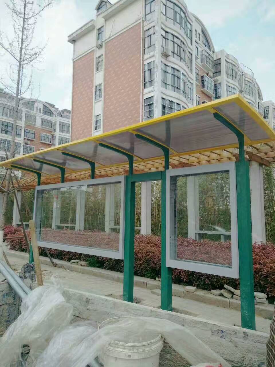 不锈钢候车亭10年经验{当地}制造商