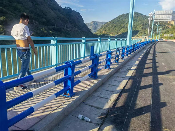 桥梁组合式护栏优惠报价