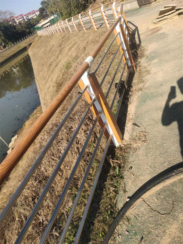 实力老厂防撞护栏