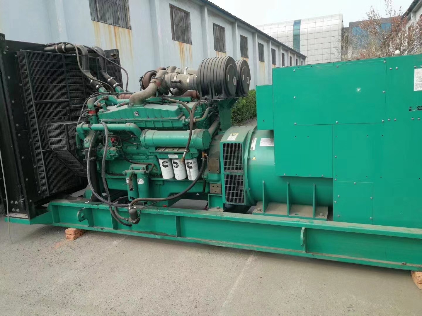 发电机出租租赁发电机电缆线出租备用电源出租应急发电机出租300kw发电机租赁比同行便宜