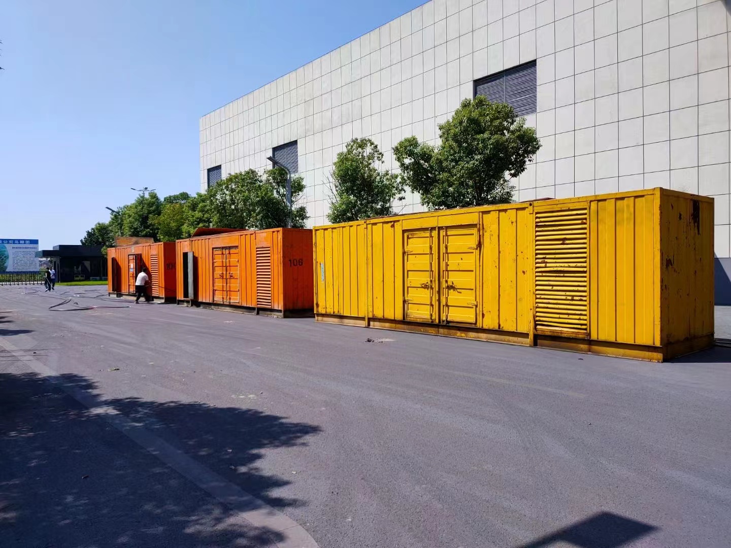 200KW发电机出租租赁400KW发电机电缆线出租UPS电源出租-120KW发电车出租效果满意为止